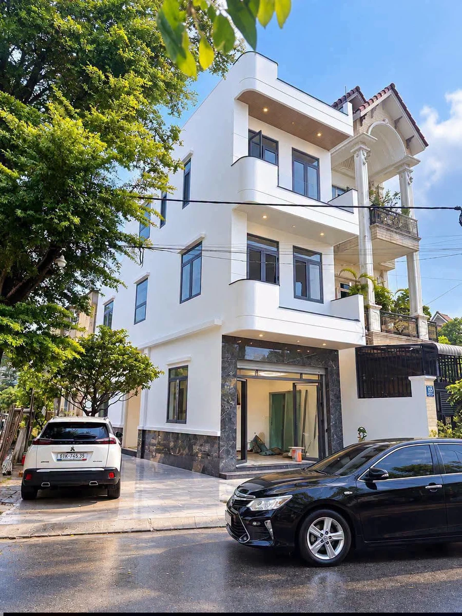 Bán nhà 1 trệt 2 lầu 74.7m² góc công viên, Phường Dĩ An - Ảnh 1