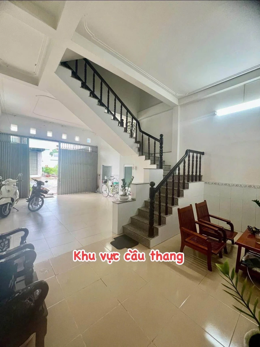 Bán nhà 1 trệt 1 lầu 90m² Hoàng Quốc Việt, An Giang - Ảnh thu nhỏ 2