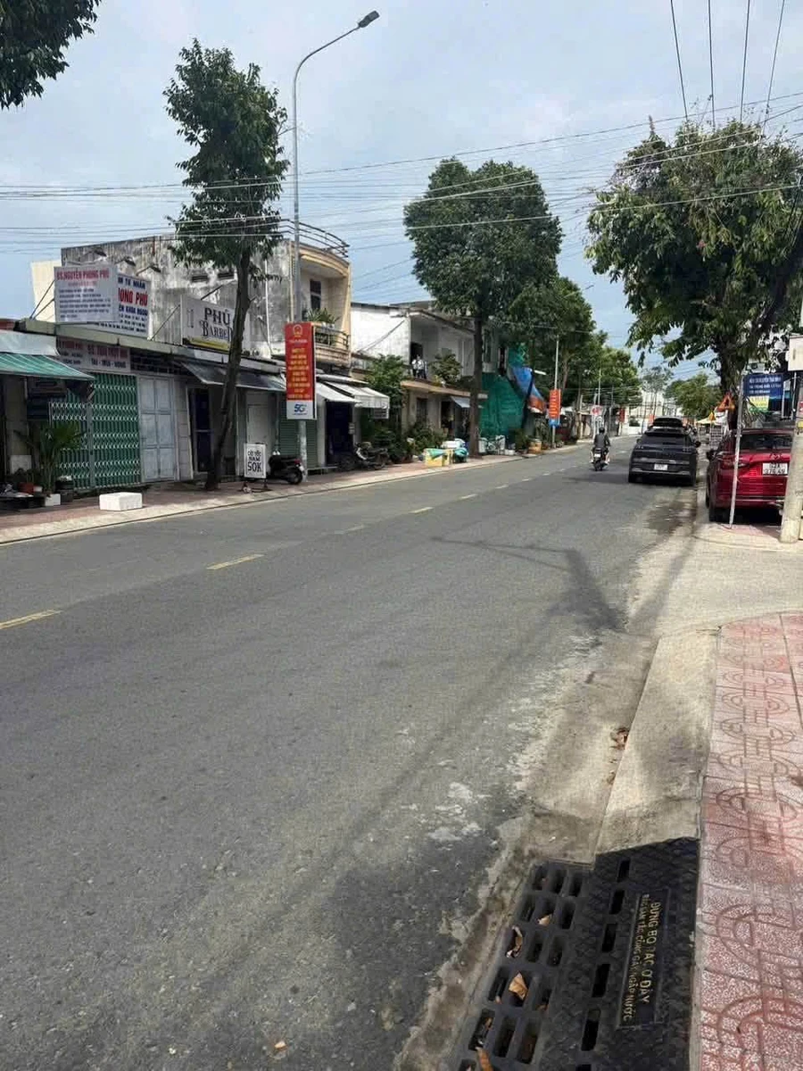 Bán nhà mặt tiền Nguyễn Thái Bình 90m² Tây Ninh 3.9 tỷ - Ảnh thu nhỏ 3