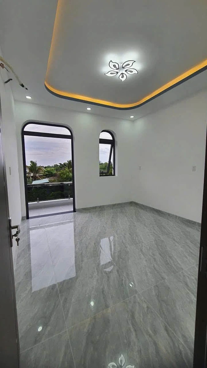 Bán nhà mới xây 1 trệt 1 lầu mặt tiền đường Nguyễn Văn Thậm, 108m2, 3PN, giá 2 tỷ - Ảnh thu nhỏ 5