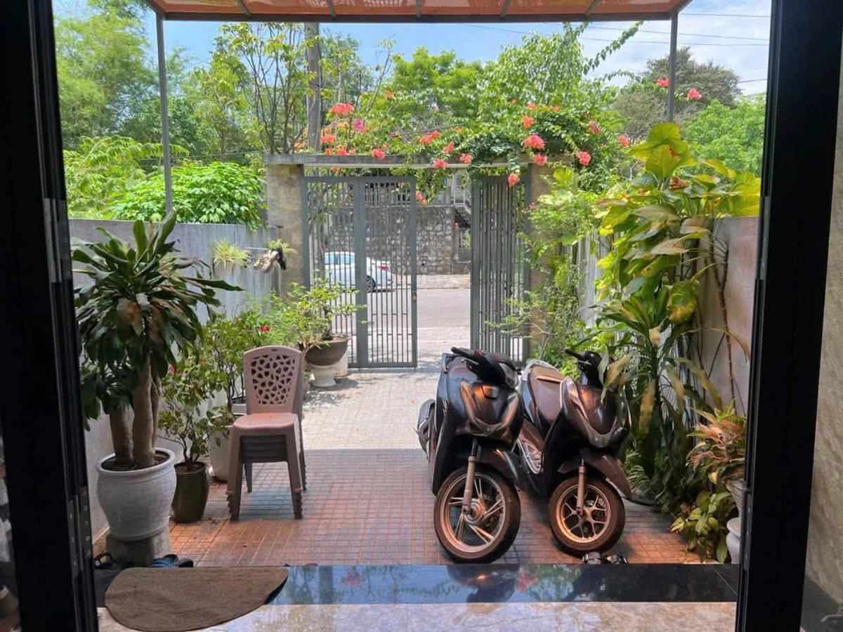 Nhà 2 tầng 100m² đường Út Tịch, Huế, giá 3 tỷ 9 - Ảnh 1