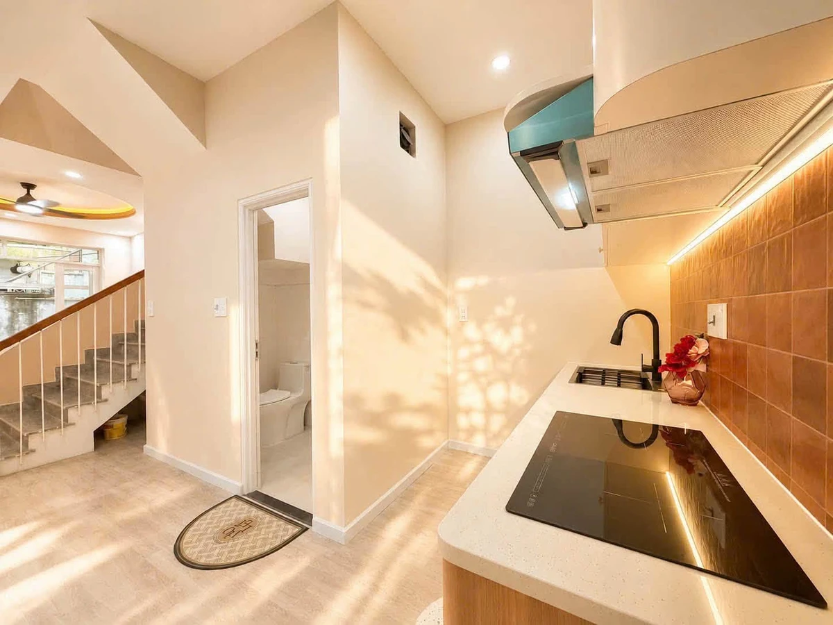 Bán nhà 44m2, 3 PN, full nội thất Quận 1 giá 3,58 tỷ - Ảnh thu nhỏ 5