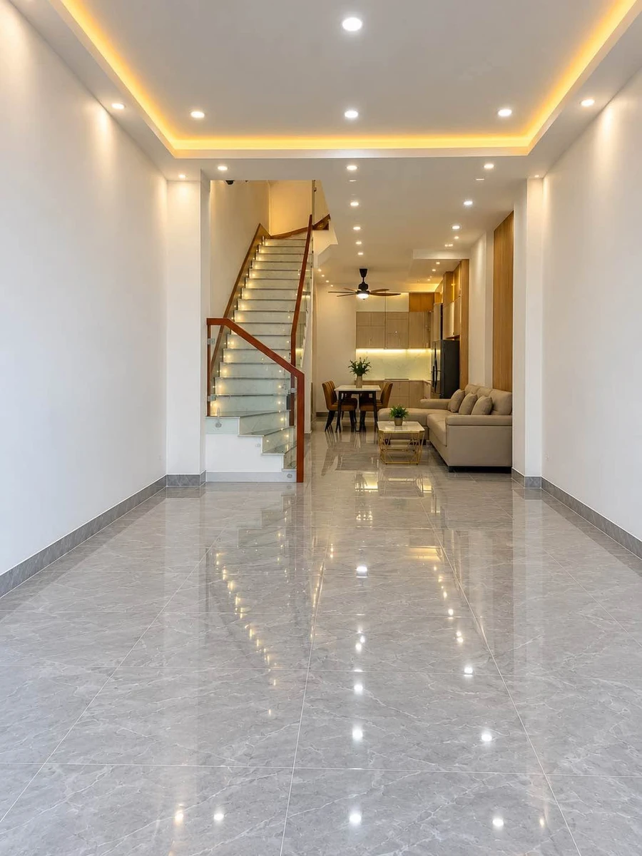 Nhà 3 tầng 180m² mặt tiền Hùng Vương, 7 tỷ 350 - Ảnh thu nhỏ 2
