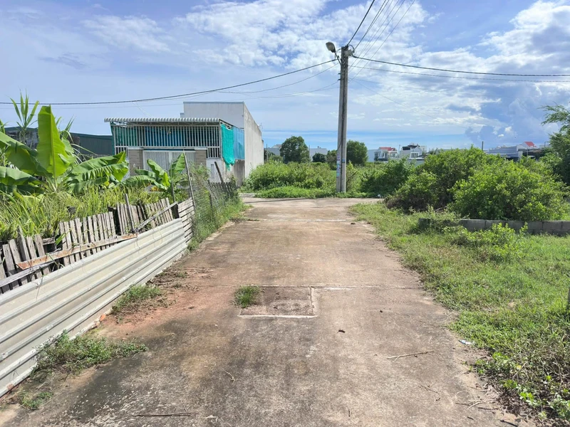 Bán nhanh lô đất thổ cư 100m2 Phong Nẫm, Phan Thiết giá 1,38 tỷ