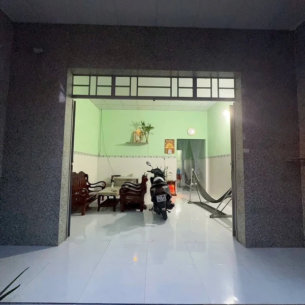 Bán nhà 2 mặt tiền Phú Tân, Bến Tre 400m² 720 triệu