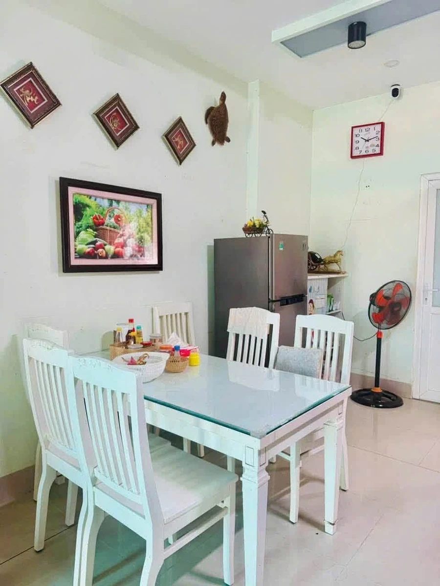 Bán nhà 1 trệt 1 lầu 130m² 3PN Bình Thuận - Ảnh thu nhỏ 2