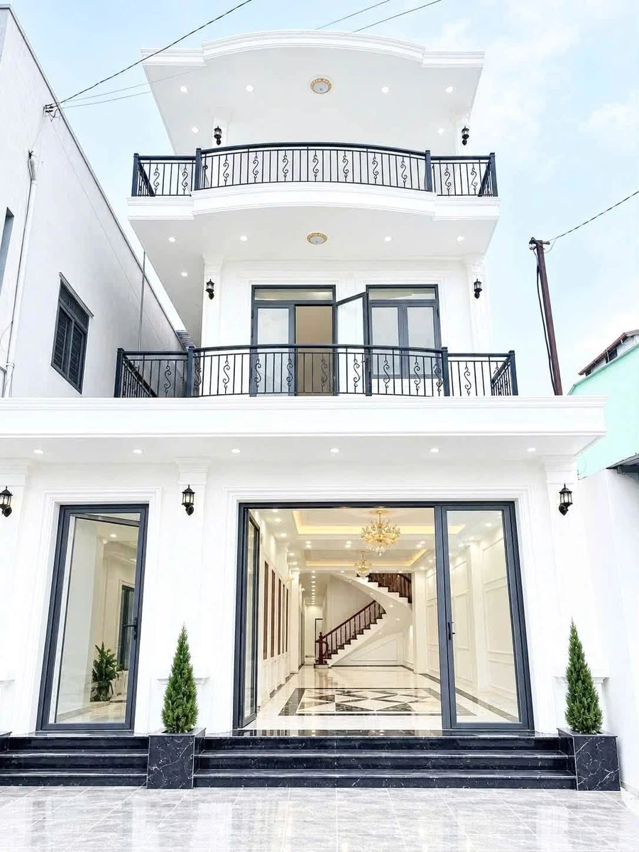 Bán nhà tân cổ điển mặt tiền Thành Thái, Rạch Giá, 165m² - Ảnh thu nhỏ 2