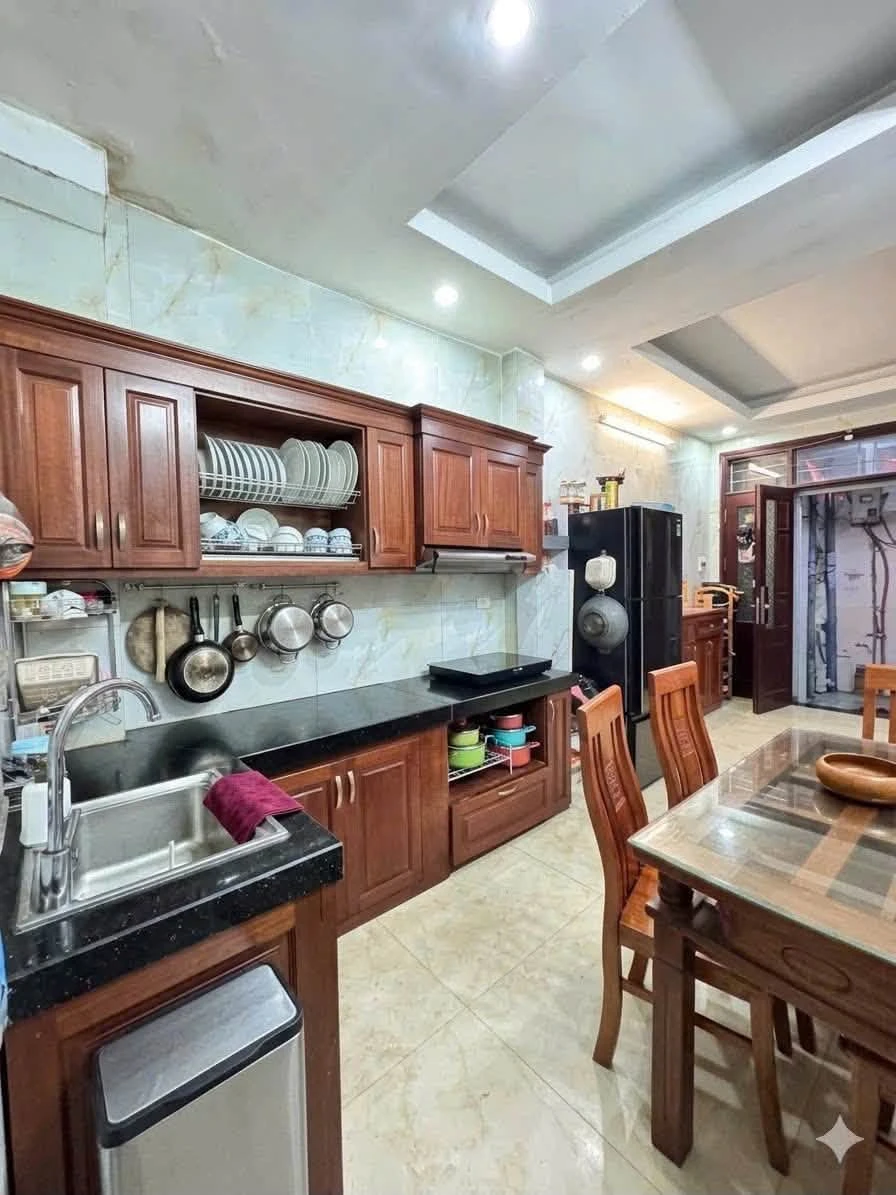 Bán nhà 3 PN 27m² 5 tầng 5.9 tỷ Đoàn Thị Điểm Đống Đa - Ảnh thu nhỏ 2