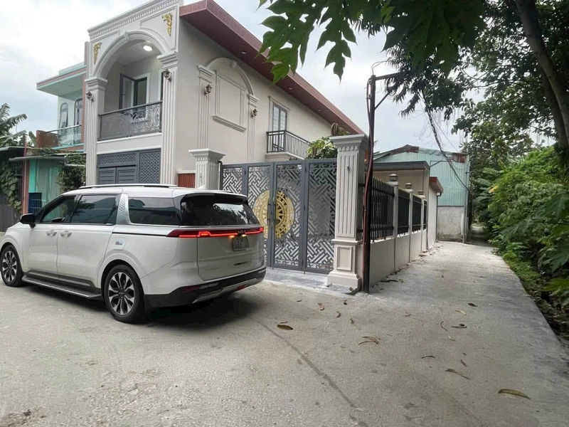 Nhà bán Thuận An 150m² 3 PN góc 2 mặt tiền 4 tỷ 4