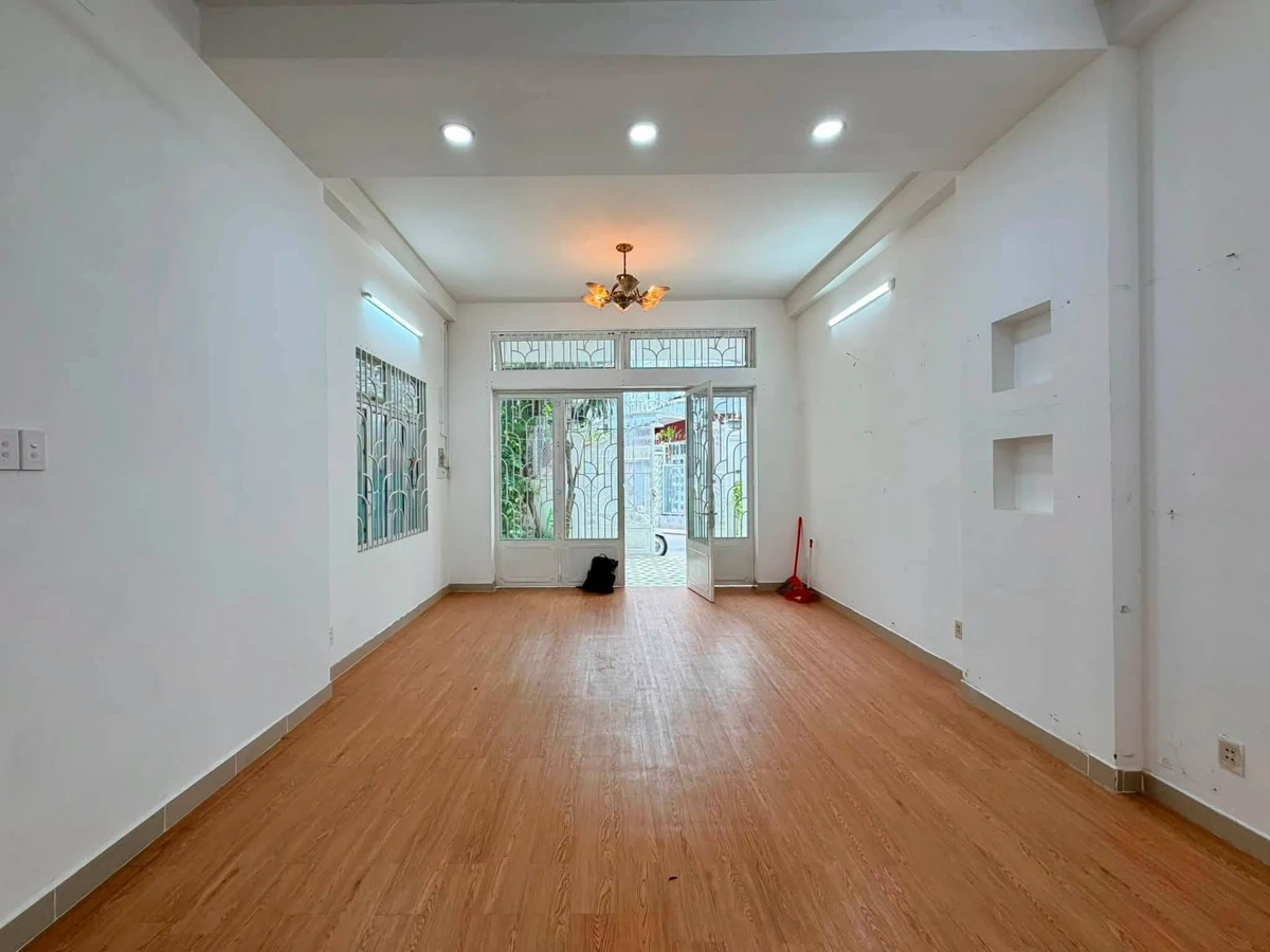 Bán nhà 4 tầng hẻm xe hơi 6m, 96m², đường Lê Quang Định, Bình Thạnh, đang cho thuê 40tr/tháng - Ảnh thu nhỏ 3