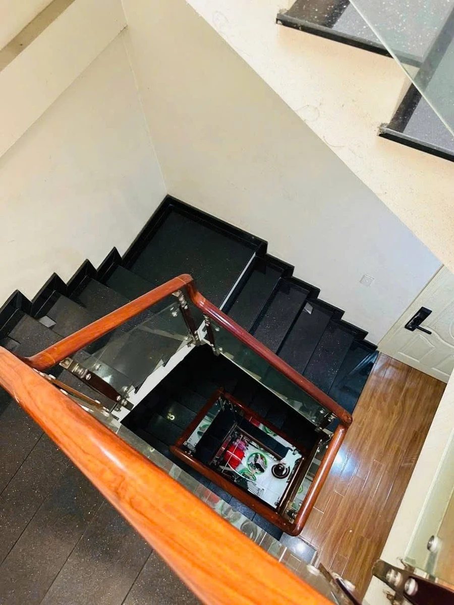 Bán nhà mặt tiền Đường 3 Tháng 2, 50m², 6PN, Quận 3 - Ảnh thu nhỏ 3