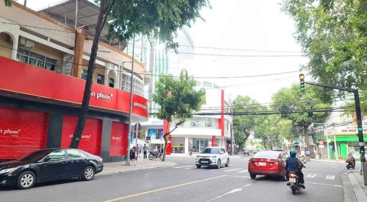 Bán nhà mặt tiền 92m² Lý Tự Trọng Nha Trang 20 tỷ - Ảnh 1