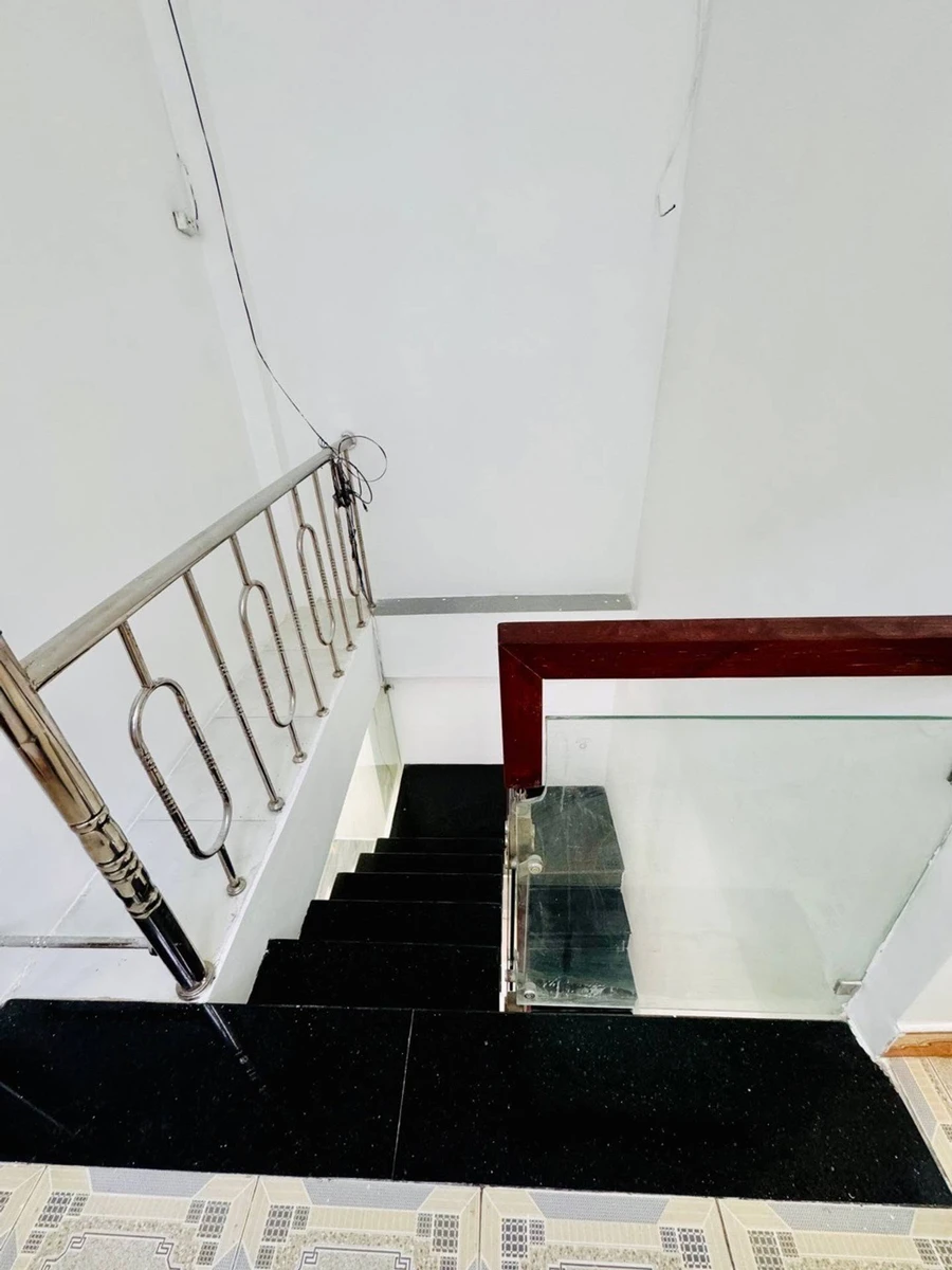 Bán nhà 2 tầng 38.5m² đường Nam Hòa, Phước Long A, Thủ Đức, giá hơn 3 tỷ - Ảnh thu nhỏ 4