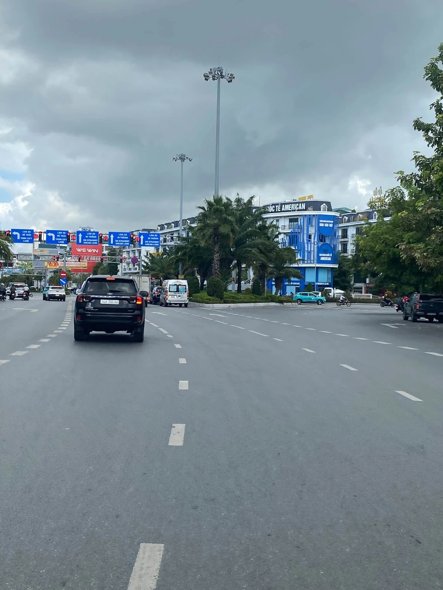 Bán nhà 3 tầng 59m² Cao Thắng Hạ Long, giá 5 tỷ - Ảnh 1
