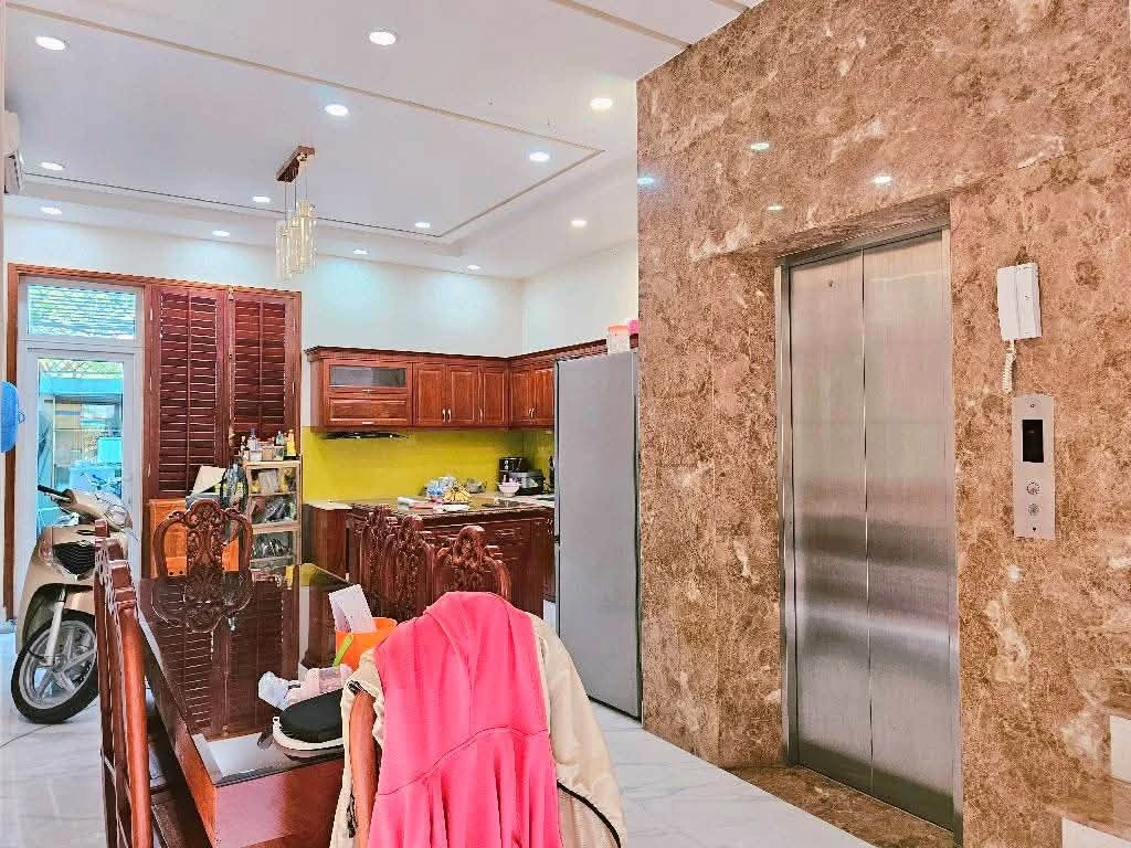 Bán biệt thự lô góc 252m2 KDC Gia Hoà, Phước Long, Quận 9, giá 20 tỷ - Ảnh thu nhỏ 4