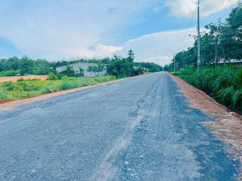 Bán đất đường nhựa 161m² giá 299 triệu tại Long Giang, Bến Cầu, Tây Ninh