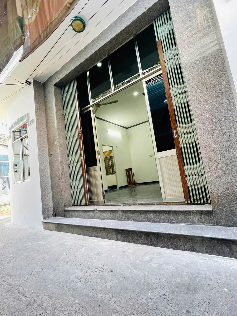 Bán nhà hẻm 2 phòng ngủ 77,7m² Nha Trang 2 tỷ 950 - Ảnh 1
