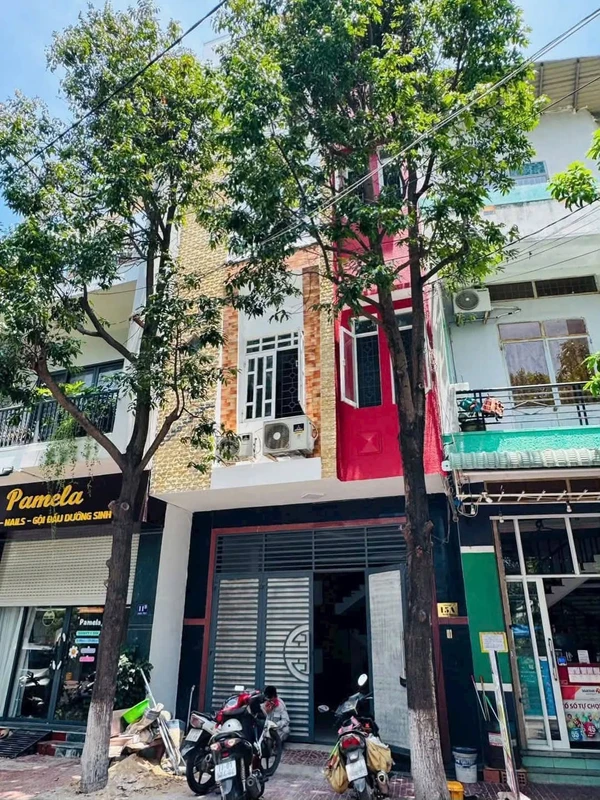 Bán nhà trọ 4 tầng mặt tiền Xuân Thuỷ Quy Nhơn 265m2