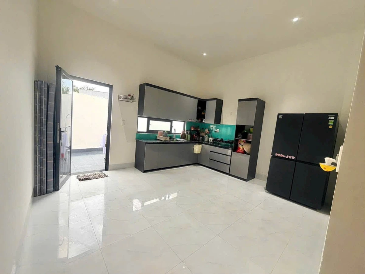 Bán nhà 2 phòng ngủ 110m² gần chợ Tân Trụ, Tây Ninh - Ảnh thu nhỏ 4