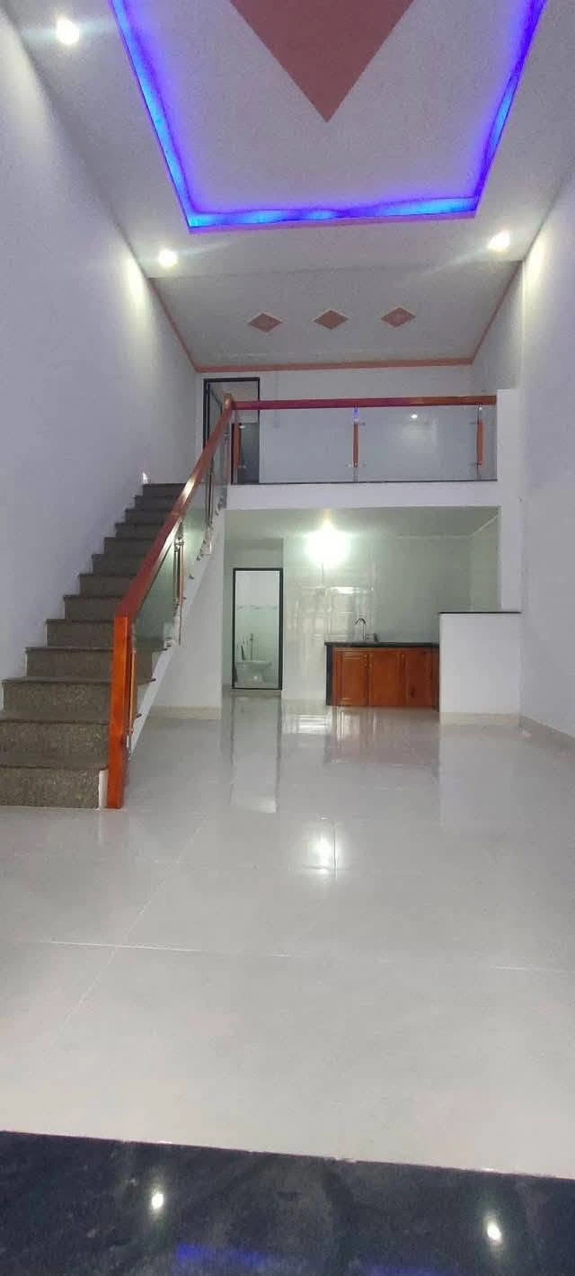 Bán nhà sổ chung 4x16m, 2 phòng ngủ, 2 WC, đường TPK 38, Phường Tân Khánh - Ảnh 1