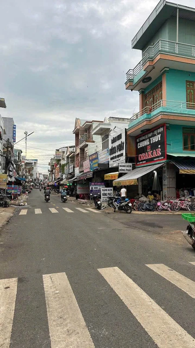 Bán nhà mặt tiền Điểu Ông chợ Đồng Xoài 64m² giá 5.3 tỷ - Ảnh thu nhỏ 3