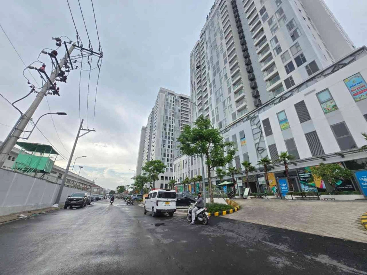 Bán nhà mặt tiền kinh doanh 77m² đối diện Vạn Phúc City, Hiệp Bình, Thủ Đức, 5,95 tỷ - Ảnh 1