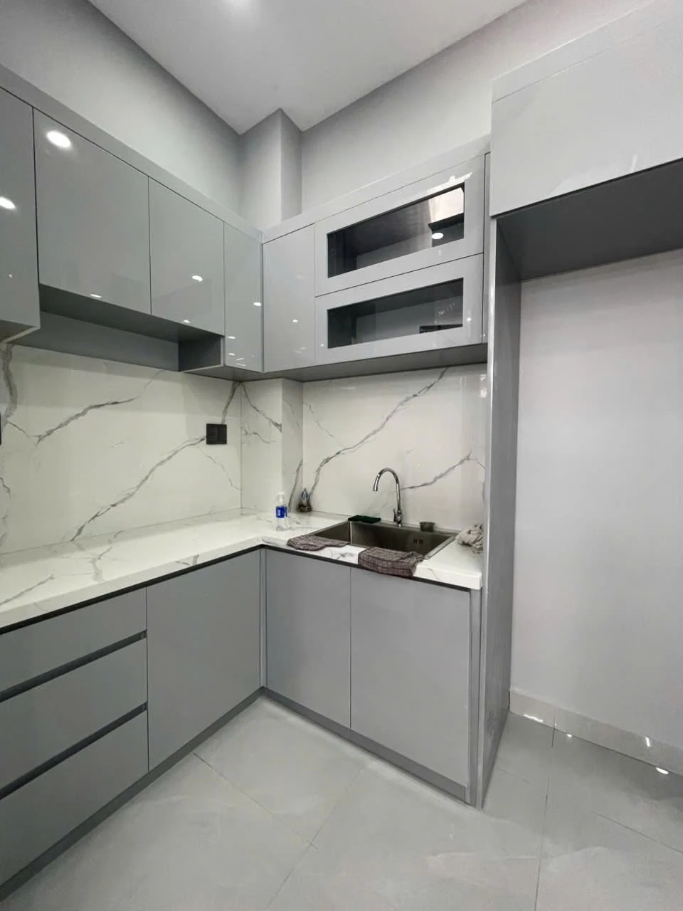 Bán nhà hẻm Ông Ích Khiêm Quận 11, 43,6m², 1 trệt 1 lầu, 3PN, nhỉnh 6 tỷ - Ảnh 1