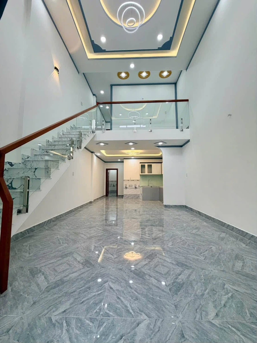 Bán nhà 3PN 2WC 4,5x15m đường Võ Thị Liễu, An Phú Đông, Quận 12 giá 1,98 tỷ - Ảnh 1
