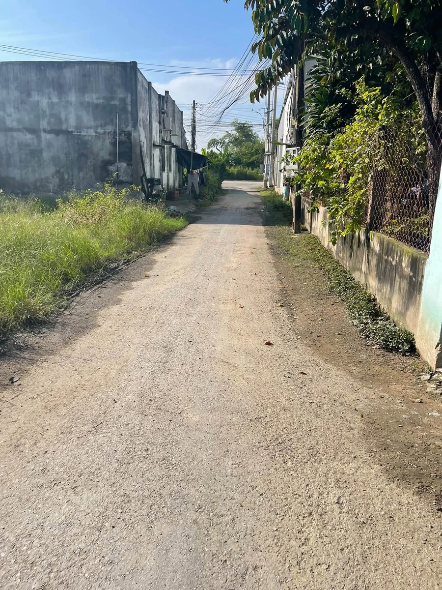 Bán nền đất thổ cư 5x32m nở hậu 11m đường Nguyễn Thị Thọ, thị trấn Đức Hòa, giá 1,9 tỷ - Ảnh 1