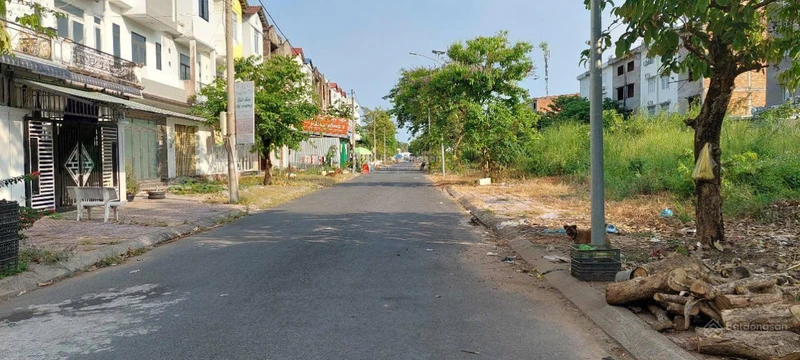 Nền 95m2 lộ nhựa đường cổng chợ khu công nghiệp Bình Minh (ngay cầu Cần Thơ) giá 1 tỷ 299
