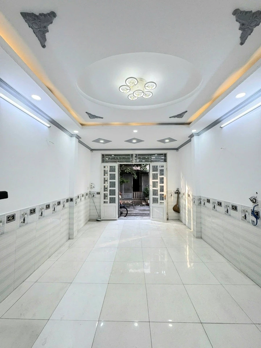 Bán nhà hẻm xe hơi 2 tầng 40m2 gần An Dương Vương - Võ Văn Kiệt, giá nhỉnh 4 tỷ - Ảnh thu nhỏ 2