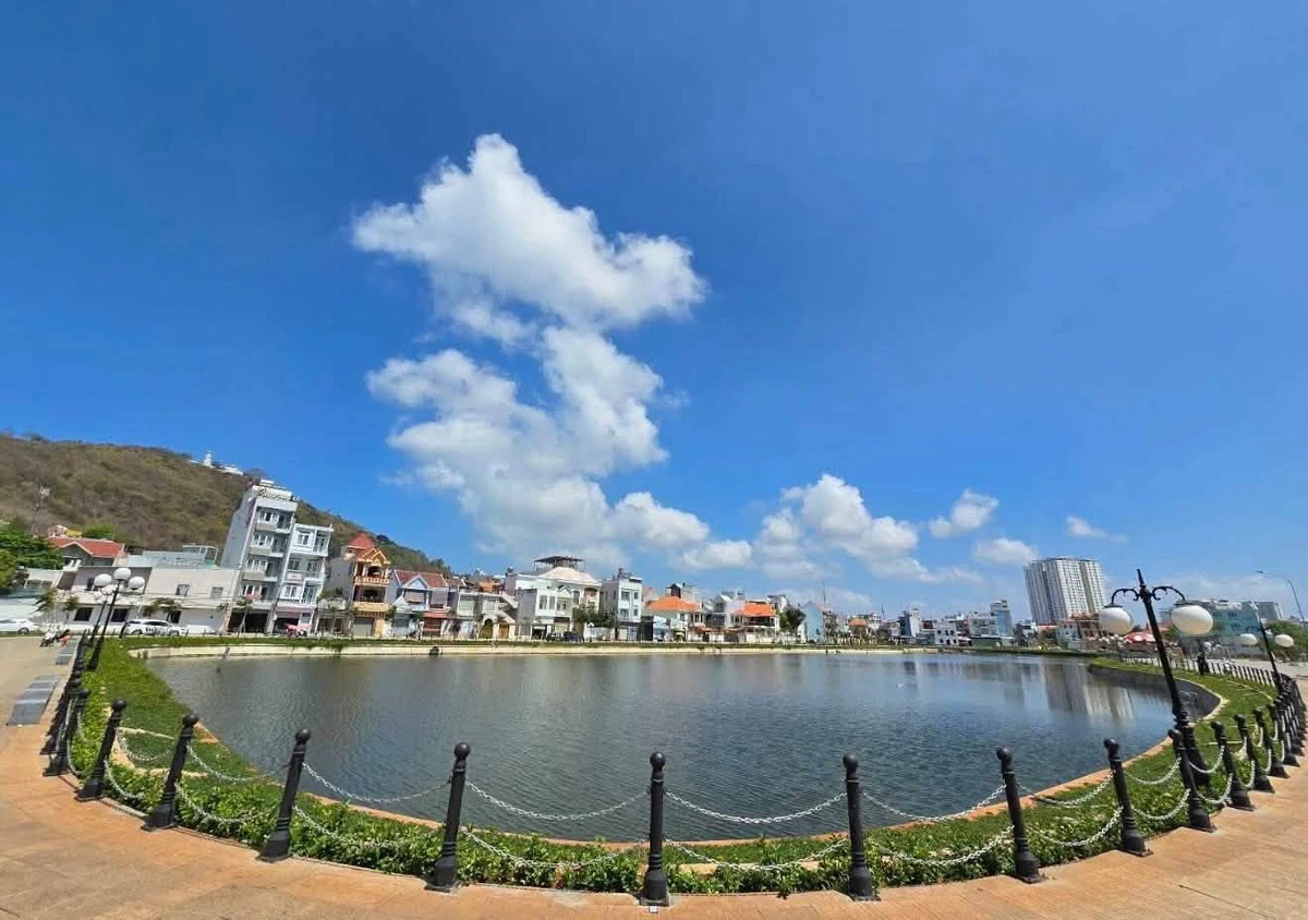 Bán nhà hẻm thông xe hơi Võ Thị Sáu 108m² Vũng Tàu - Ảnh thu nhỏ 3