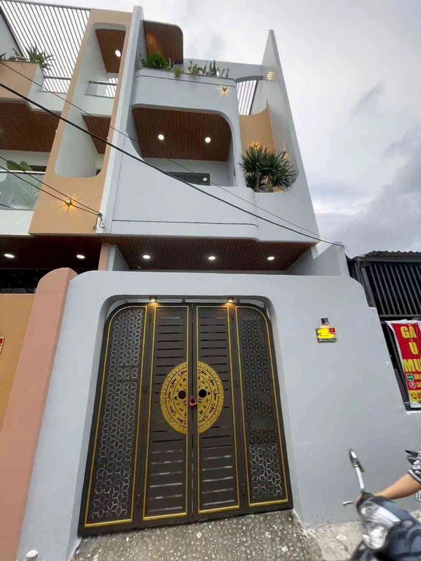 Bán dinh thự nghỉ dưỡng đất 372,5m2, 5 phòng ngủ, thang máy tại Bình Trị Đông B, Bình Tân goeo