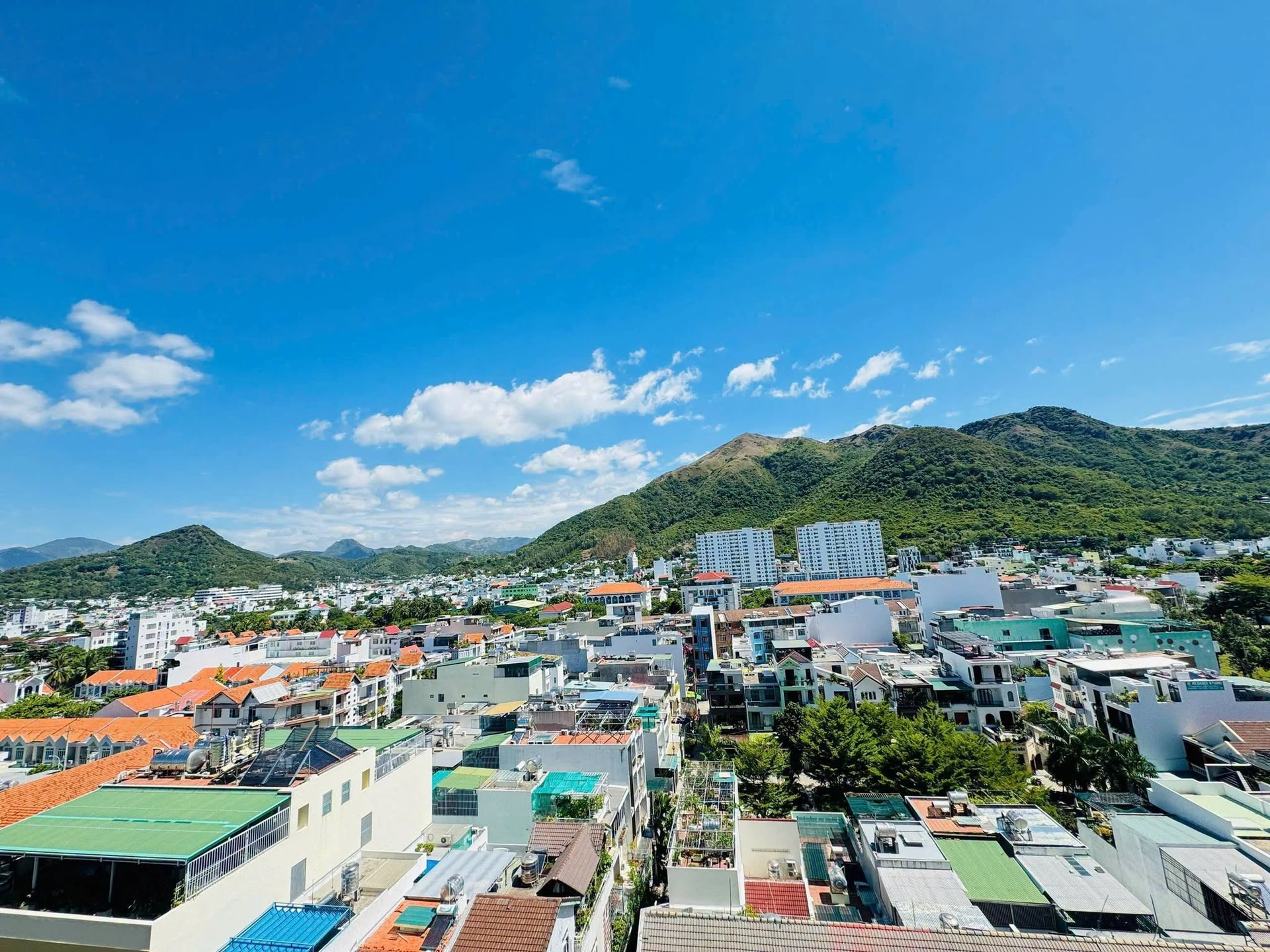 Bán căn hộ 2PN 55m² view núi, Bắc Nha Trang, 2,35 tỷ - Ảnh 1