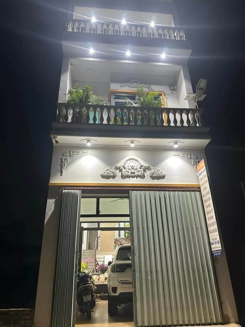 Bán nhà mặt phố 100m2 Mê Linh Hà Nội 5 tỷ - Ảnh thu nhỏ 2