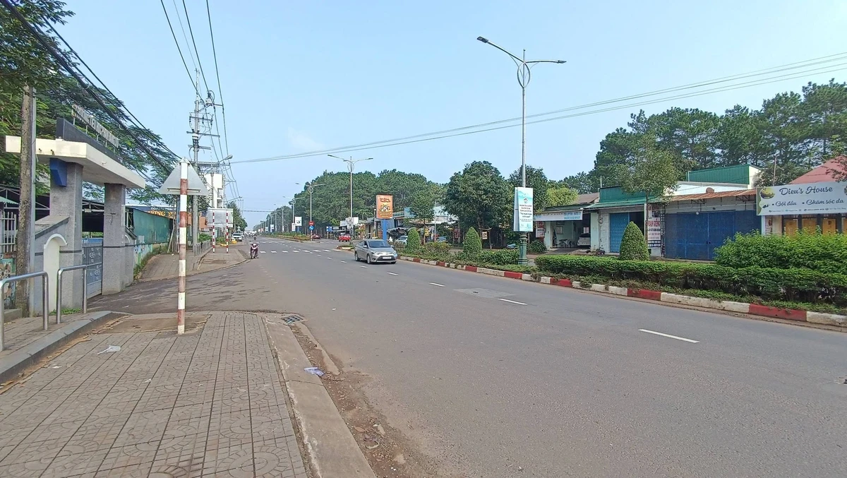 Bán đất mặt tiền Tôn Đức Thắng, Biển Hồ, Gia Lai, 125m², gần cổng du lịch - Ảnh thu nhỏ 4