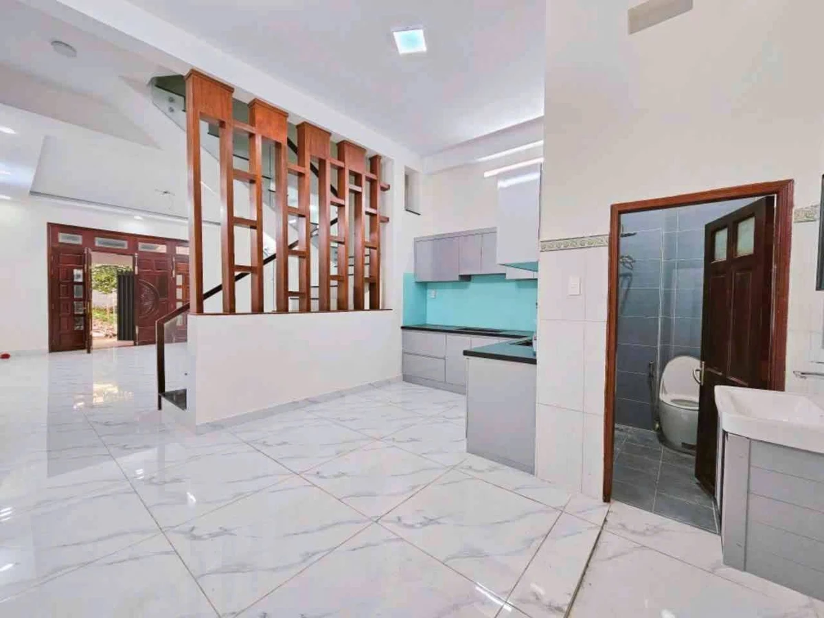 Bán nhà 3 lầu 4PN 80m² gần Phạm Văn Đồng 8.09 tỷ - Ảnh thu nhỏ 3