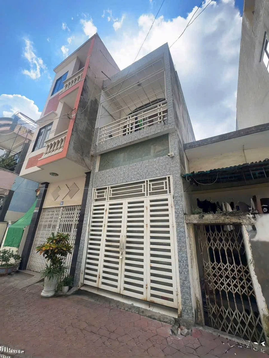 Bán nhà 2,5 tầng 38,5m² mặt ngõ An Đà, ô tô đỗ cửa - Ảnh 1