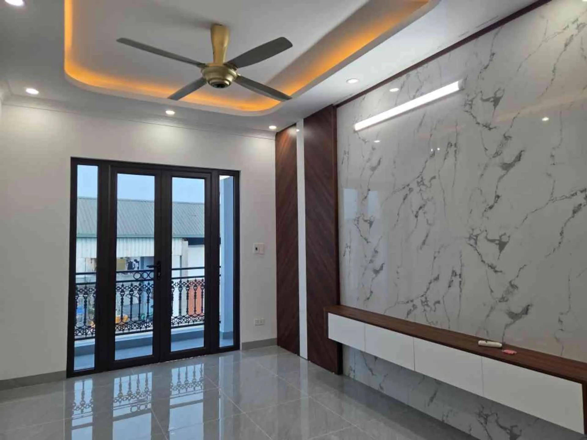 Bán nhà 5 phòng ngủ có thang máy 52m² Yên Nghĩa 7,5 tỷ - Ảnh 1