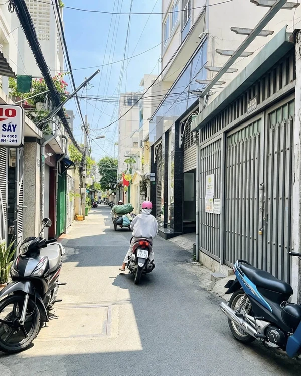 Bán nhà 3 tầng 86m² đường Huyền Trân Công Chúa Huế lenga