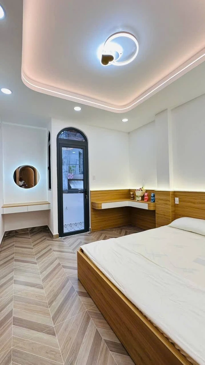 Bán nhà phố 4PN 5WC 130m2 gần chợ Bà Chiểu, giá 6.1 tỷ - Ảnh thu nhỏ 5