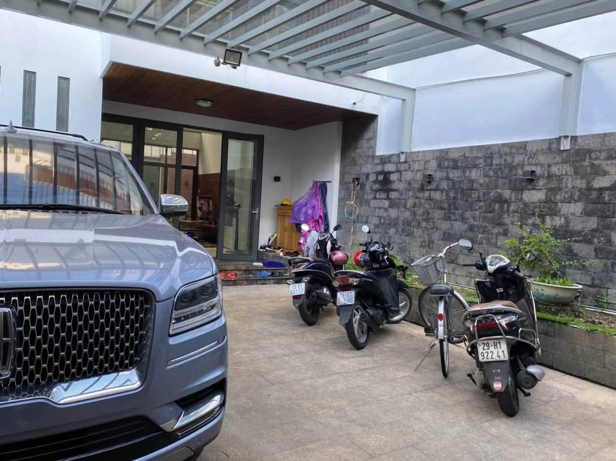 Bán nhà mặt tiền Nguyễn Văn Trỗi, Phú Nhuận, 266,8m2, giá 69 tỷ - Ảnh thu nhỏ 3