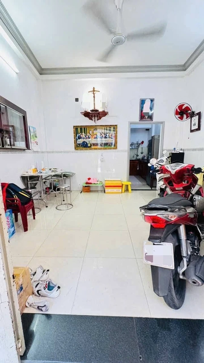 Bán nhà 3 tầng, 3PN, 33m² Lê Văn Sỹ, Phú Nhuận, 6.3 tỷ - Ảnh 1