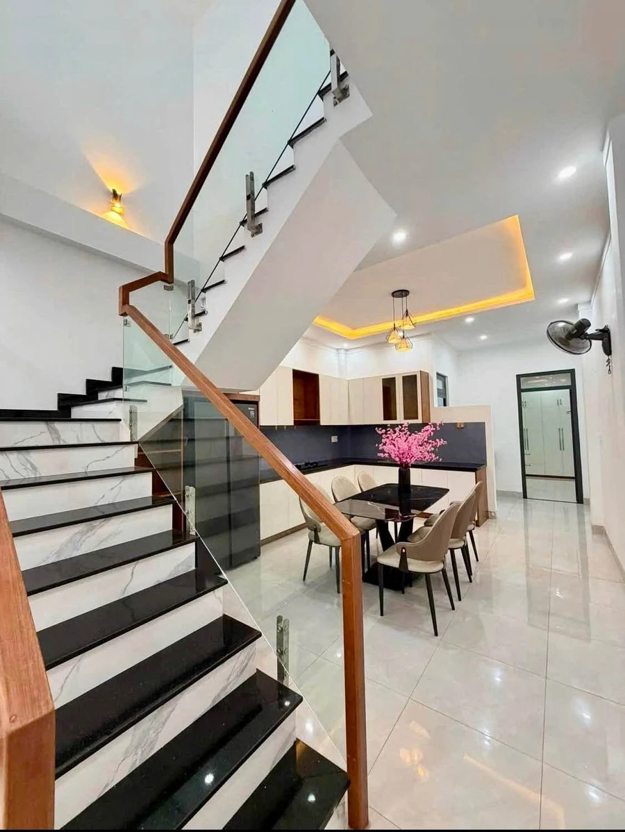 Bán nhà 3 phòng ngủ 97,9m² Y Wang, Quận 1 - Ảnh thu nhỏ 3