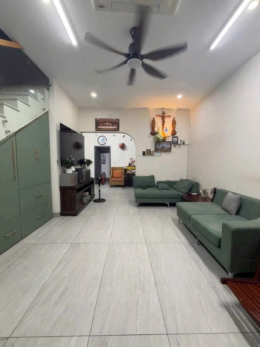 Bán nhà 1 trệt 1 lầu Tân Hiệp, Quận 7, 160m2, 4tỷ990 - Ảnh thu nhỏ 2