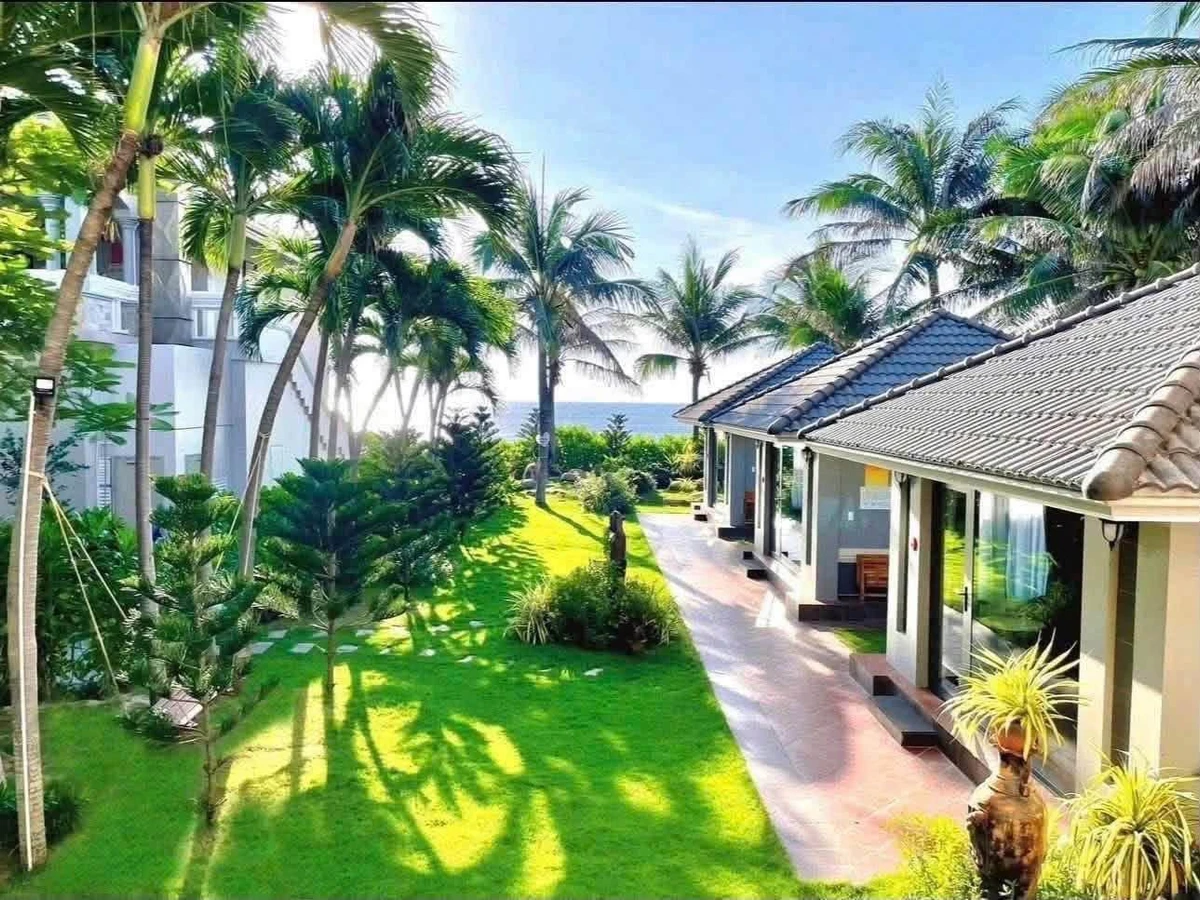 Bán resort mặt biển Lạc Long Quân Phan Thiết 1ha 62 phòng - Ảnh thu nhỏ 2