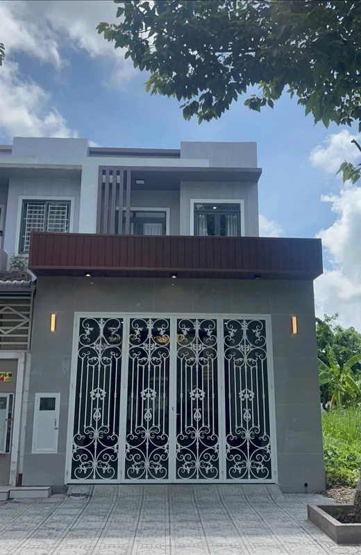 Bán nhà mới 3PN view công viên 110m² An Giang