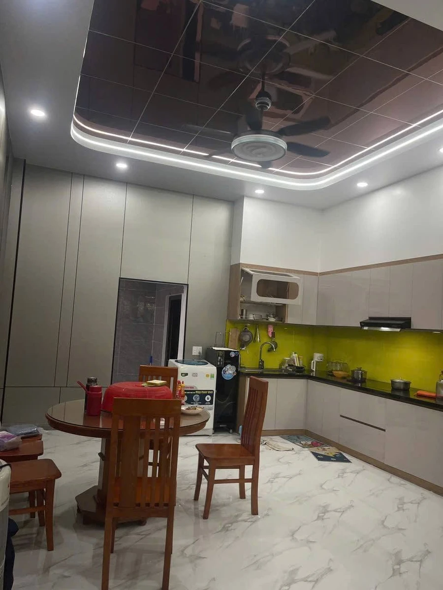Bán nhà 2 lầu 101m2, 3PN, phường Đông Hòa, Dĩ An, Bình Dương - giá 6,8 tỷ - Ảnh thu nhỏ 3