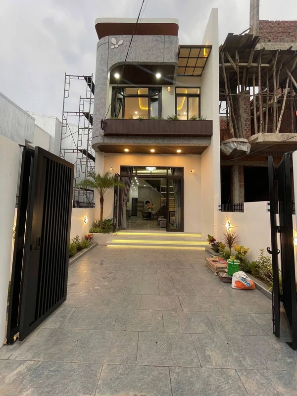 Bán nhà 2 tầng 100m2 kiệt 36 Huyền Trân Công Chúa, Thủy Xuân, Huế giá 3,35 tỷ