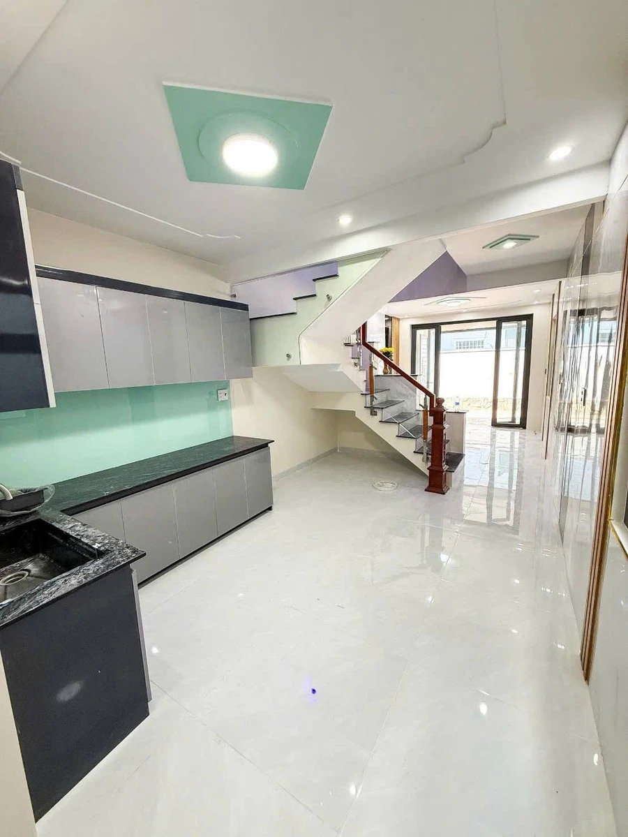 Bán nhà 3PN 120m² gần chợ Tân Phong, Bình Tân, 3.2 tỷ - Ảnh 1